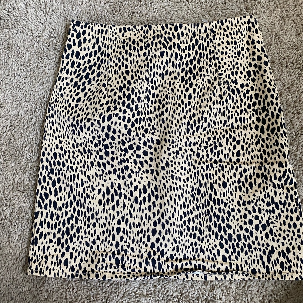 **SOLD** Brandy Melville skirt